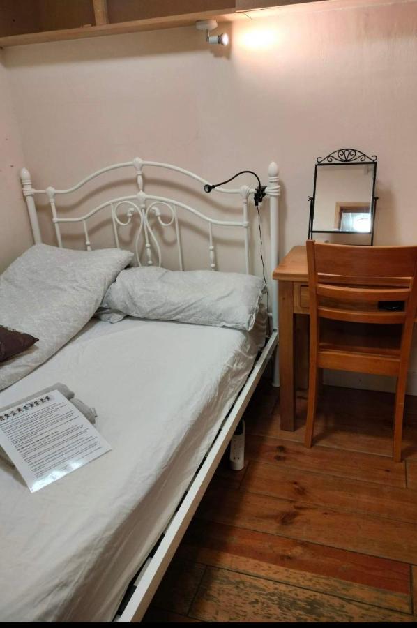 Edinb&B المظهر الخارجي الصورة